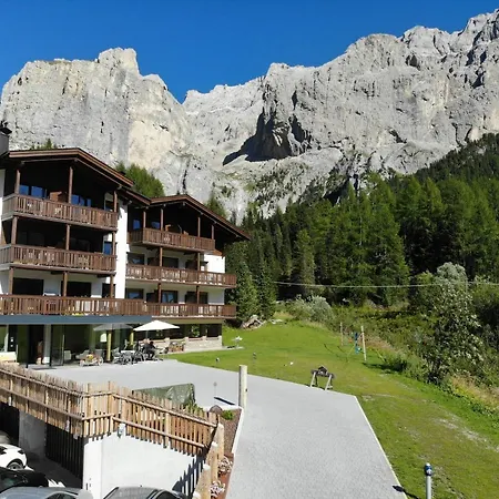 Wolf Selva di Val Gardena