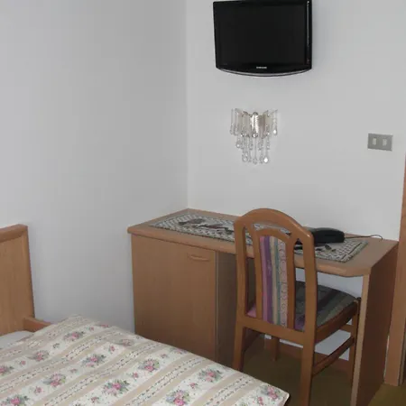 Otel Wolf 3*